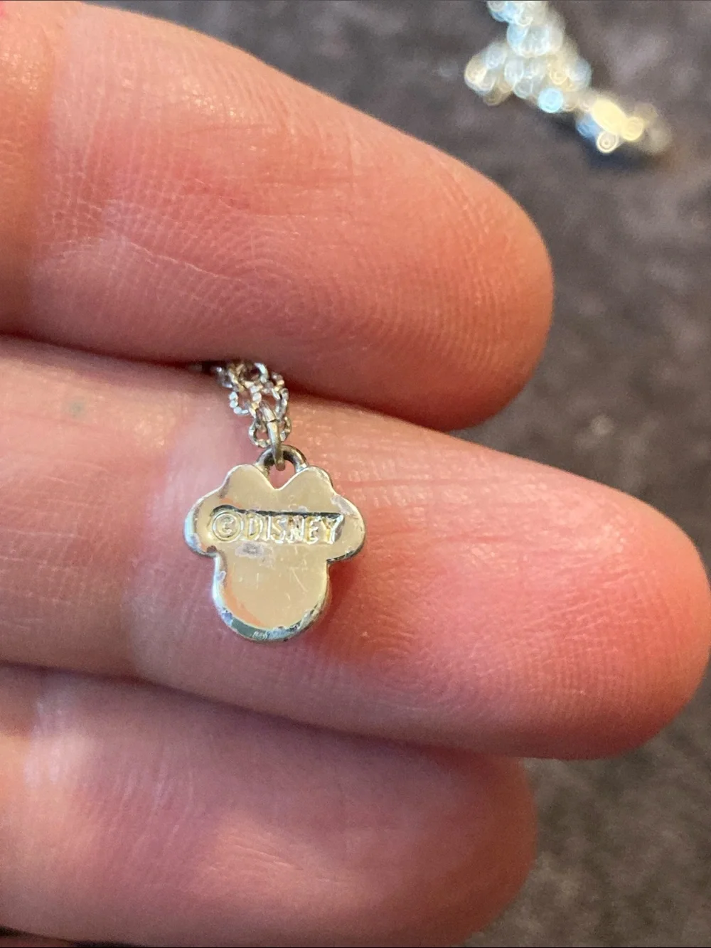 N/A shiny silver